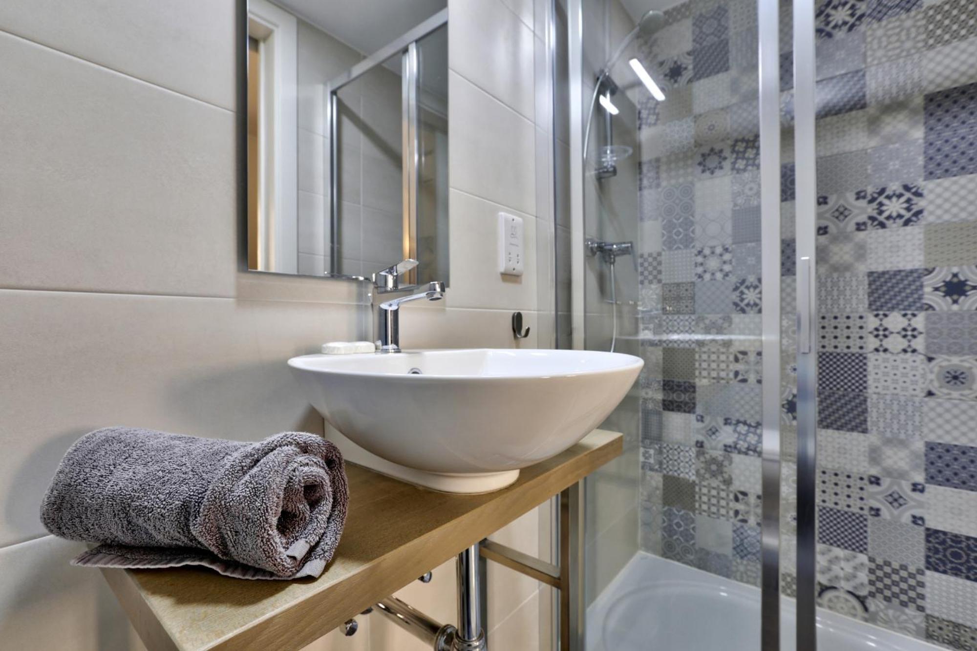 Exquisite 3-Bedroom Duplex Penthouse With Jacuzzi In Valletta Centre Eksteriør bilde