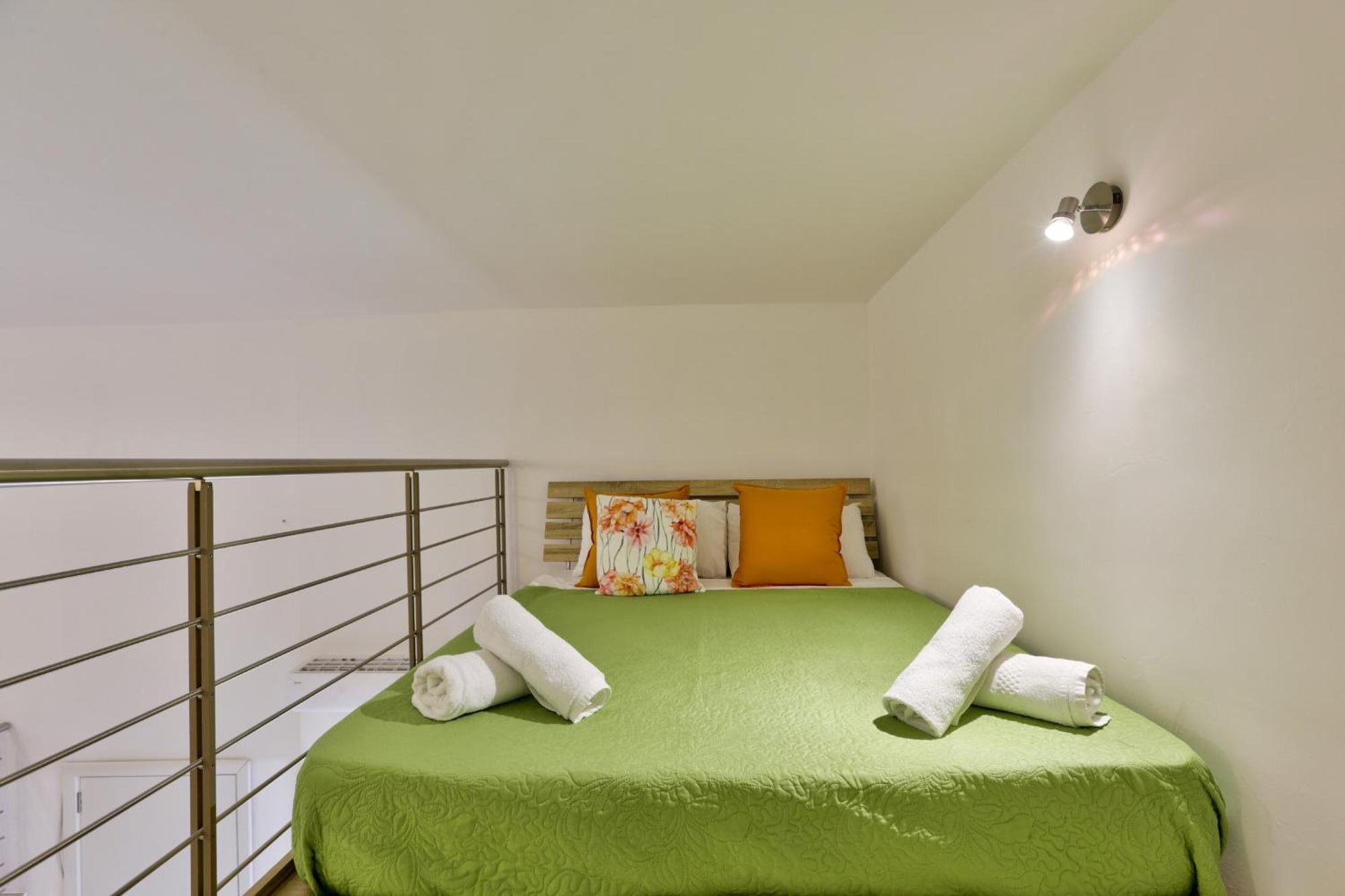 Exquisite 3-Bedroom Duplex Penthouse With Jacuzzi In Valletta Centre Eksteriør bilde